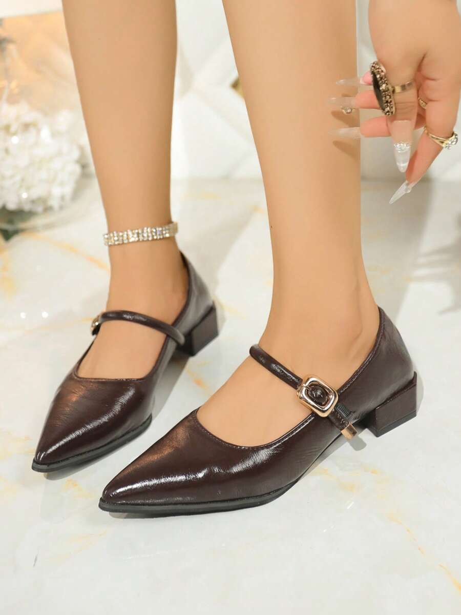 Bailarinas de punta fina elegantes de tacón medio con hebilla, negras, para oficina y trayectos; Tacones altos de tacón grueso, marrones, de tira baja, para verano y trabajo