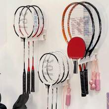 1pc Wall-Mounted Sports Equipment Display Rack, Sectioned Easy-To-Grab Holder, Drill-Free Racket Storage For Badminton, Tennis, Suitable For Home, Gym, Classroom, Sports Venue Organization, Multi-Function, Versatile, Space-Saving, Fashionable High Conversion Keywords, Holiday Season, Christmas, Thanksgiving, Stylish, Modern, Practical, Minimalist, Convenient, Must-Have For Athletes, Secure Storage Solution, Easy To Install, Functional, Gift For Sports Lovers.