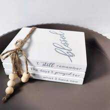 قطعة واحدة من مجموعة كتب زخرفية خشبية، كتب مزيفة ريفية بلون أبيض وأسود مشوه مزينة بخرز وشرابات، مصنوعة يدويًا من خشب الأرز مع شعارات إلهامية، بشكل مستطيل قابل للتثبيت، مناسبة لطاولة القهوة والمدفأة والرف والصينية وغرفة المعيشة ومكتب المنزل والمكتب والدراسة والرف الكتب والعرض على الطاولة، هدية عيد الميلاد والزفاف والاحتفال بالمنزل الجديد، بطراز قديم وحديث وبسيط وفني ديكو، ديكور منزلي عام - متعدد الألوان - مشاهدة 12