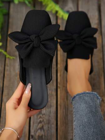 Svarta slip-on-slip-on-lågskor med fyrkantig tå och randig rosettdekor, damloafers utan rygg, bekväma, andningsbara, moderiktiga slip-on-lågskor för vår och höst