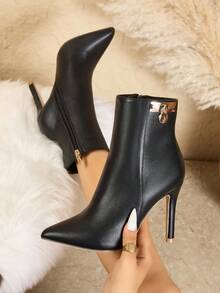 Damen neue Herbst/Winter Schwarze Ankle Boots, spitzer Zehenbereich, Stilettoabsatz, Schnallen-Dekor, sexy, geeignet für Halloween, Weihnachten, Thanksgiving, Neujahr