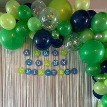 Globos de látex de 10 pulgadas de color azul marino y verde oscuro, globos de color blanco de té de frutas con cintas. Adecuado para fiestas de revelación de género, despedidas de soltero/soltera, celebraciones, fiestas de cumpleaños, graduaciones, aniversarios, fiestas del Día de la Independencia, duchas nupciales, Navidad, San Valentín, Día de la Madre, fiestas festivas, Ramadán - Multicolor - Ver 8
