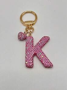 1 件粉色软陶瓷水钻镶嵌字母钥匙扣可爱个性吊坠女士包包配件汽车钥匙扣爱心装饰礼物送给妈妈和朋友情人节圣诞节万圣节配饰