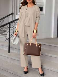 三件套加大码女式休闲纯色套装：外套/开衫 + 圆领无袖上衣 + 松紧腰直筒裤，柔软弹力面料，宽松版型，舒适通勤，适合春/秋/冬季穿着。 - 膚色 - 查看 3