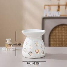 Duży ceramiczny świecznik typu tealight, pusty wzór, zestaw świec tworzących przytulną atmosferę, dyfuzor olejków eterycznych, kadzielnica, podgrzewacz do wosku, wystrój domu