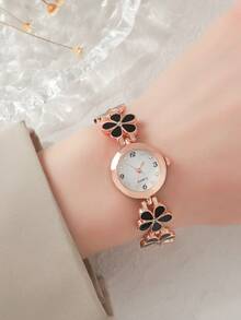 Casual Fashion Classic Flower Design Bracelet Watch Women Quartz Watches - Black - View 2