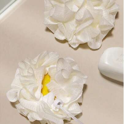 1/2 quả cầu tắm xà phòng kiểu mới hình hoa, chà xát không bị vỡ, tạo bọt nhiều, có thể giữ xà phòng, thích hợp cho những người thích chà xát, quả cầu tắm bọc xà phòng hai trong một, dụng cụ chà rửa mới, khăn tắm, quả cầu tắm tạo bọt hình hoa.