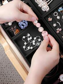 9/1 Pc, Black Velvet Jewelry Tray, Large Capacity Jewelry Storage Box, Independent Compartments, Stackable Jewelry Display Stand, Can Accommodate Earrings, Necklaces, Bracelets, Rings, Hairpins, Hair Bands, Etc. Valentine's Day Velvet Jewelry Tray - Beige - View 9