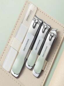 Ensemble de 4 pièces de coupe-ongles avec sac de rangement. Comprend un coupe-ongles diagonal, une lime à ongles. Convient pour la maison et les salons de manucure professionnels.