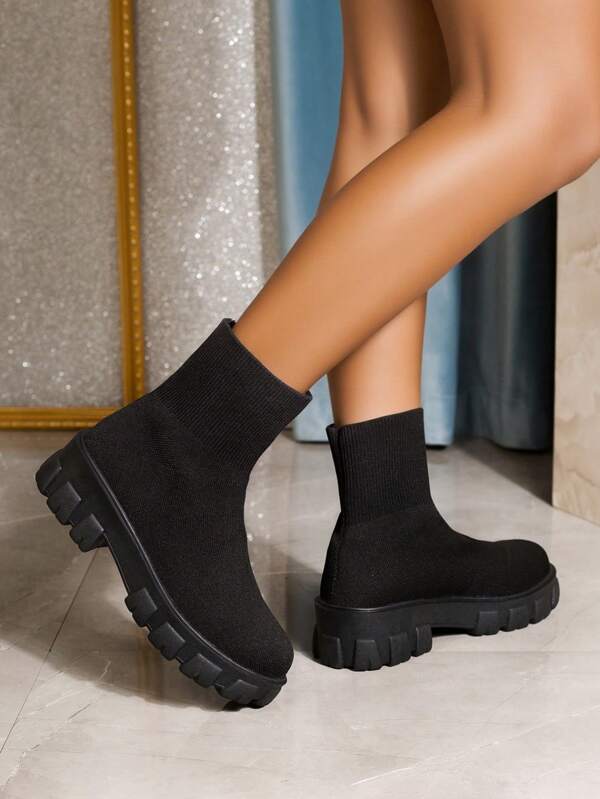 Women's Black Ankle Boots, 2025 Autumn/Winter New Style, Round Toe Solid Color Slip-On Short Boots, Boots, Outdoor Daily Versatile Fashion Boots, Black Boots, Plus Size Women's Boots