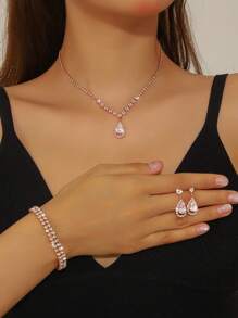 新娘首饰套装 - 项链、耳环、手链，缀满水钻和水滴，优雅精致 - 适合女性日常佩戴、婚礼、派对等场合。情人节配饰