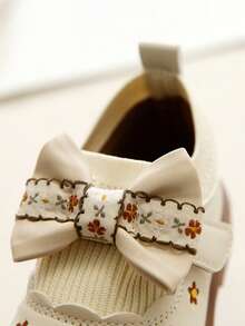 1 Pair Kids Cute Embroidered Bow PU Knit Slip-On Shoes, Suitable For Outdoor, Daily Wear, Party, School In Autumn/Winter - Beige - View 9