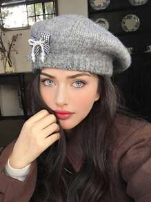 1pc Women's Bow Beret Hat, Casual Warm Knitted Fuzzy Painter Beret Cap, Large Circumference, Versatile, Suitable For Outdoor, Dating, Gathering, Daily Use, Autumn/Winter Autumn Accessories