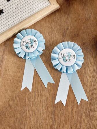 1 Set Of 2pcs Baby Shower Pins 'Mommy To Be/Daddy To Be' Medal, Commemorative Gift For Expectant Parentsbaby Shower Family Decorations Gifts