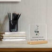 1 pieza Placa acrílica cristiana "Sus misericordias se renuevan cada mañana" con soporte de madera, letrero acrílico inspirador con versículo bíblico y eucalipto para decorar el escritorio, el hogar, el dormitorio, la sala de estar y la estantería