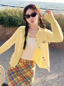 时尚纯黄色针织开衫女装，秋冬新款外套，彩色纽扣装饰，狗狗刺绣，宽松显瘦款式，适合外出、日常通勤、上学 - 黃色 - 查看 4
