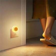 1 pieza Lámpara sensor de luz inteligente redonda, Luz nocturna LED con sensor de luz enchufable, luz suave sin deslumbrar, encendido y apagado automático, pantalla de plástico, base de lámpara con brida, enchufe europeo, 220-240V, apta para pasillos, baños, dormitorios, cocinas, salas de estar - Regalo perfecto para Navidad, Acción de Gracias, Año Nuevo, Día de San Valentín, Iluminación ambiental | Lámpara táctil de moda | Sensor, luz nocturna para el dormitorio