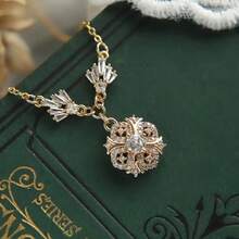 A Pair Of Emu Elegant Gold Queen Victoria Necklace White Cubic  Pendant Necklace - 金色 - 查看 3