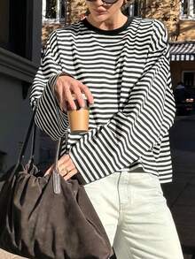 Camiseta de manga larga con bloques de color y rayas, de corte holgado para mujer, una prenda versátil y casual para usar en capas