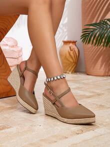Women's Brown Woven Wedge Platform Pointed Toe Casual Bohemian Style Slip-On Shoes - Brown - View 4