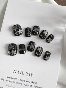 Autocollants d'art pour ongles faits main en forme de cœur noir et blanc avec nœud, style sous-culture sombre, convient pour les fêtes, anniversaires, rassemblements et diverses occasions. Fournitures pour ongles, faux ongles à presser - Multicolore - Voir 2