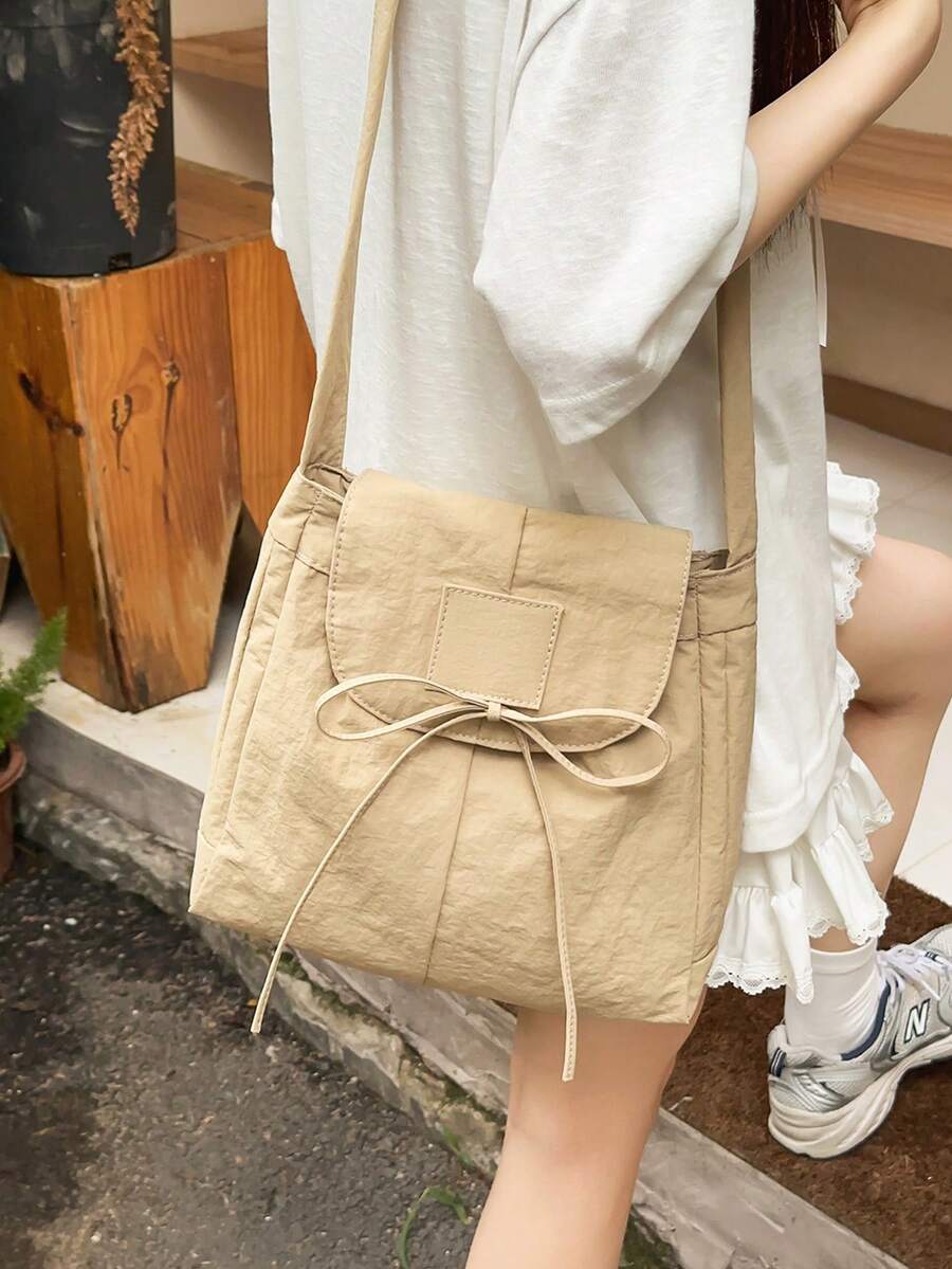 Ladies' Crossbody Bag Korean Version Retro Flip Cover Large Capacity Bow Design Casual Versatile Class Shoulder Bag Lightweight Commuting Backpack