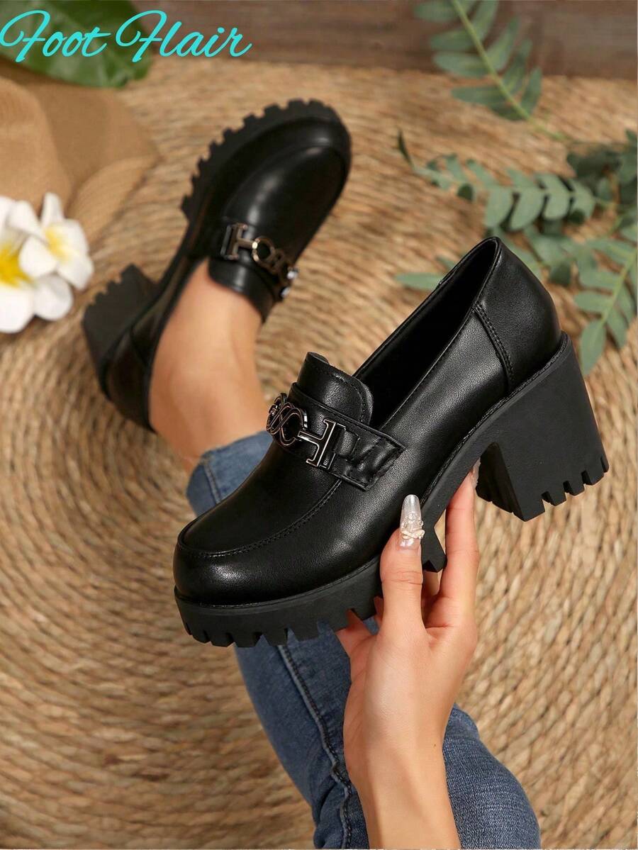 Sapatilhas femininas Foot Flair (tamanho pequeno, compre um número menor) com plataforma, bico redondo e salto grosso, impermeáveis, estilo Oxford vintage plus size em couro PU, pretas, estilo britânico (consulte o guia de tamanhos ao selecionar o seu tamanho).