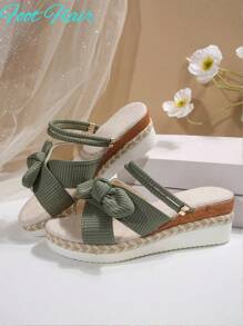 Foot Flair 加大码女式蝴蝶装饰露趾两穿帆布厚底坡跟凉鞋，波西米亚海滩度假风格，百搭春夏季款，绿色
