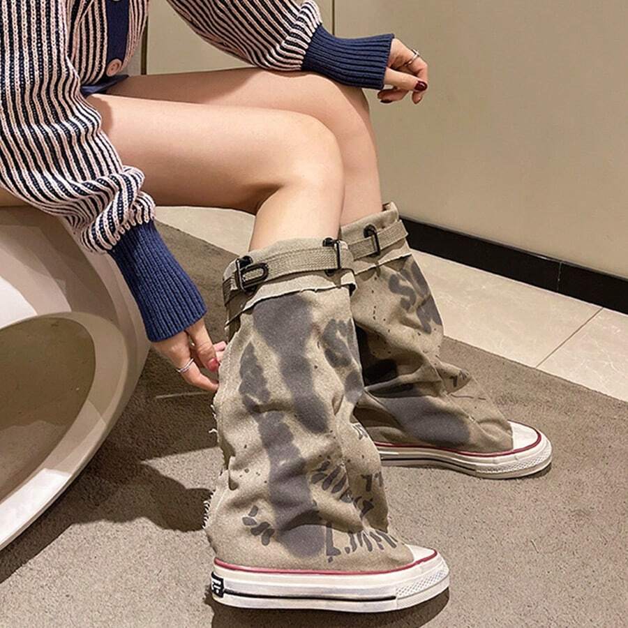 [Local Delivery][Quick Arrival] New Khaki Women's Casual Shoes Canvas Shoes Letter Graffiti Canvas Boots Women's Boots Pile Boots Niche Design Box Packaging - Màu Khaki - Xem 1