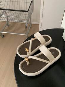 XIXITIAO 女士户外软底人字拖，百搭纯色沙滩凉鞋，法式简约风格平底方头轻便舒适休闲家居拖鞋，适合海滩/户外/派对等场合 - 米白色拼色夾趾 - 查看 4