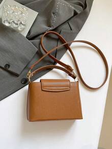 时尚迷你纯色简约金属锁扣装饰防水PU手提包，适合购物、携带，适合年轻女性、大学生、年轻职业人士、上班族。完美适用于办公室、学校、工作、商务、通勤、户外活动、旅行和短途出行。 - 棕色 - 查看 5