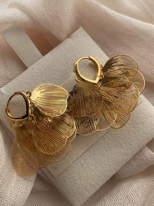 1 Pair Exaggerated Vintage Metal Ginkgo Leaf Long Earrings, European And American Style Unique Personalized Earrings For Women, Versatile For Daily Commute
