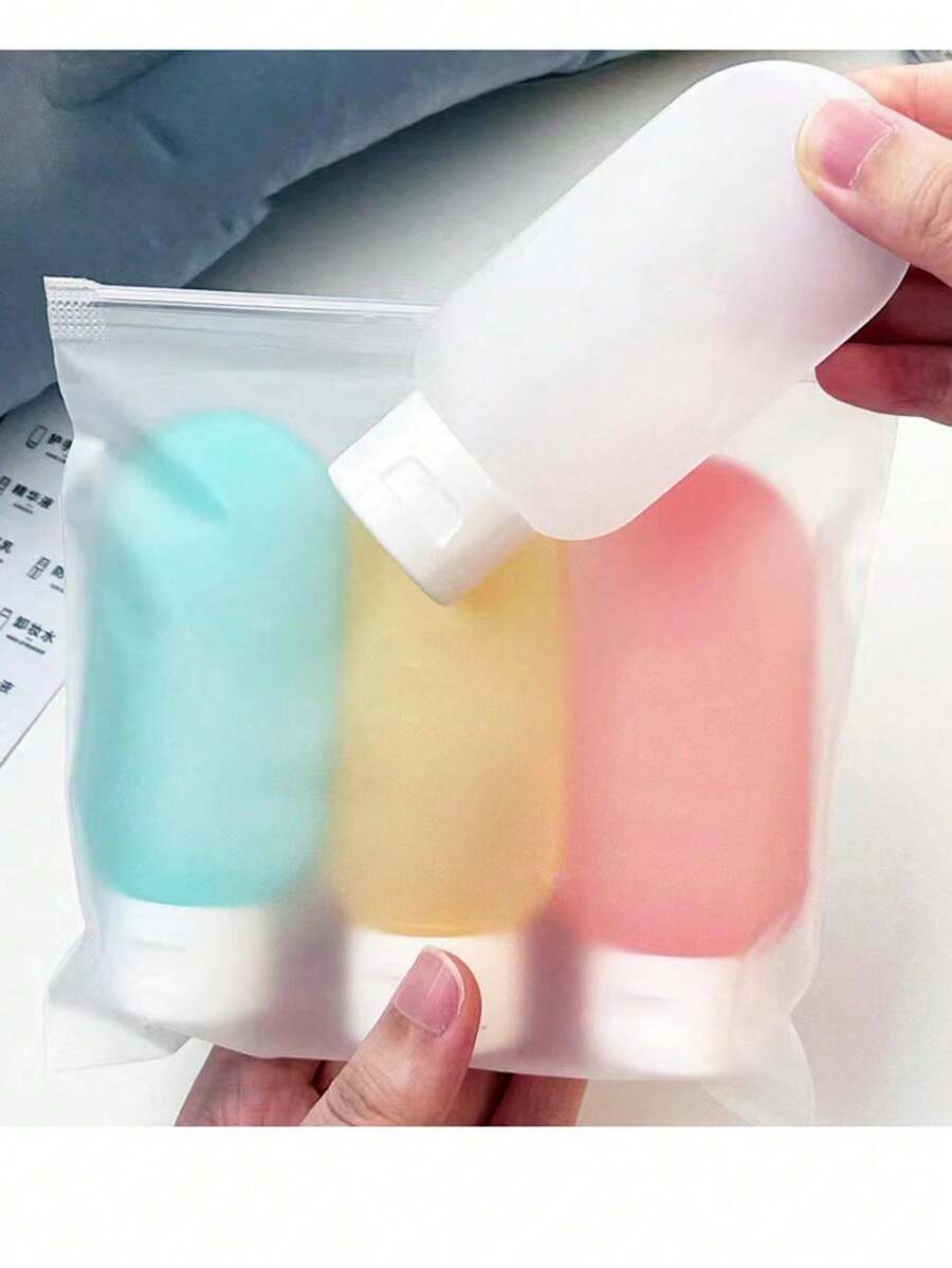 4 pièces Bouteilles de voyage portables de 60 ml anti-fuite et rechargeables pour lotion, tonique, cosmétique. Essentiels de voyage pour la plage, les vacances, l'école, les fournitures scolaires