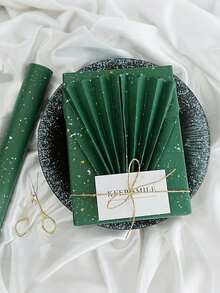 哑光金属包装纸，绿色纸屑图案，哑光牛皮纸婚礼包装纸，纯色情人节包装纸，适用于婚礼、毕业典礼、生日、DIY花束、金属生日礼物包装纸、礼盒填充物、DIY装饰纸（用于配件）、纯色图案、哑光包装纸，秋季、冬季 - 綠色 - 查看 6