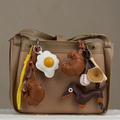 PU煎蛋角钥匙扣、腊肠犬棒球套装包包挂件、雪纳瑞煎蛋挂饰、亚克力链条装饰、复古编织绳汽车钥匙扣、时尚包包挂件、情侣包包挂件、节日礼物