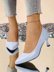 女士时尚休闲一脚蹬高跟鞋，适合通勤、度假、婚礼、派对、办公、时尚穿搭、春夏穿着。