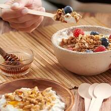 50/100/200件一次性木质餐具套装 | 木质叉子、刀子和勺子 | 适用于蛋糕勺、甜点勺、冰淇淋勺、沙拉叉和牛排叉。非常适合生日、圣诞派对、旅行露营、野餐和节日装饰。 - 卡其色 - 查看 8