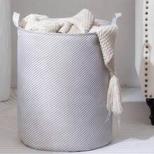 1 bucată, coș de depozitare clasic cu dungi, coș de depozitare multifuncțional pliabil, coș de depozitare ușor, depozitare articole diverse în sufragerie, depozitare haine de baie, coș de haine murdare, potrivit pentru sufragerie, baie și bucătărie, esențial pentru casă, depozitare zilnică, organizarea hainelor, accesoriilor, șosetelor și lenjeriei intime, depozitarea jucăriilor, depozitarea gustărilor. - Dungi gri - Vizualizare 1