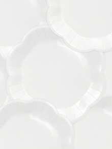 10 piezas/20 piezas/50 piezas Platos de papel rojos de 7 pulgadas con borde ondulado, platos de cena rojos con forma floral de 9 pulgadas, decoraciones elegantes de mesa para fiestas, bodas, baby shower, cumpleaños, Navidad, Año Nuevo, platos para pasteles, artículos para fiestas - Blanco - Ver 3