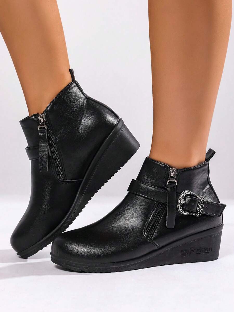 Botas de Plataforma Femininas de Bottom Grosso, Moda, Novo Design de Fivela e Zíper de Metal, Adequado para a Estação de Outono/Inverno