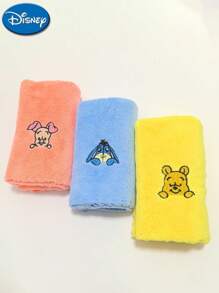 3PCS Winnie Pooh Bear Towel Cute Pattern Rectangular Cartoon Coral Velvet Soft Face Towel Student Face Towel Shower Towels For Beauty Salon, Hotel Sports,Home Essentials, Towel, Skin Care - Multicolor - View 4