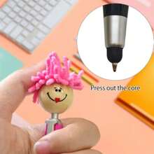 Pix cu bilă personalizat cu mop, pix decorativ cu cap de mop distractiv cu păr pufos pentru scris și clic, pix portabil drăguț cu desene animate multifuncțional cu semnătură, cu buton cu cap de păpușă de pluș, față zâmbitoare, pix tactil cadou, pix de scris, sezonul înapoi la școală