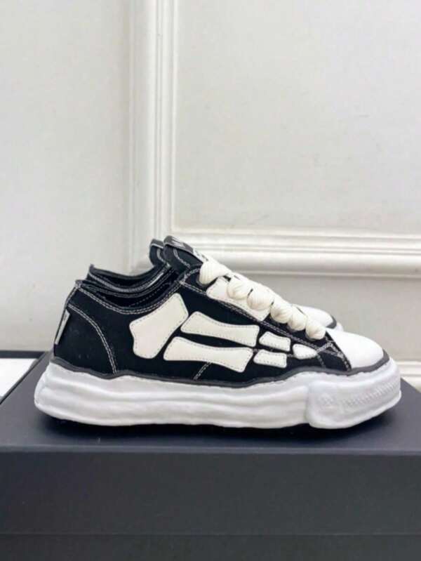 MMY Maison Minara Yasuhiro 2025 New Classic Non-Slip Lightweight Low-Top Shoes, Campus Skate Shoes, Women's Classic Low-Top Canvas Shoes, White Pleated Style, Men's And Women's