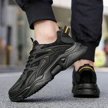 Zapatos deportivos para hombre 2025 Nuevos de otoño/invierno con parte superior de cuero, impermeables, suela blanda, ligeros, para estudiantes y jóvenes, zapatos de viaje y running con cordones, antideslizantes, versátiles, tallas grandes, amortiguación de impactos, para senderismo y casual, suela gruesa, de moda, duraderos y para todas las estaciones