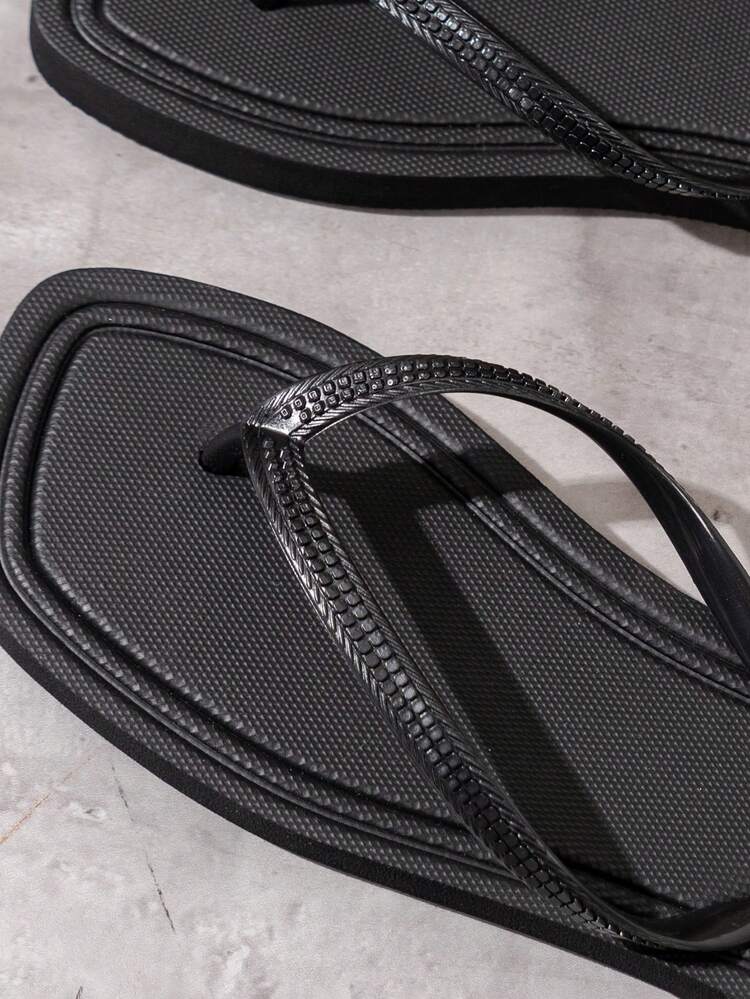 Women's Outdoor Flat Flip Flops, Fashionable Soft Bottom Holiday Swimming Beach Slippers, Comfortable Indoor Home Sandals - Black - View 3