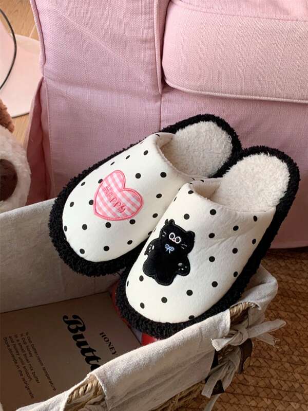 XIXITIAO زوج من الأحذية الداخلية للنساء بتصميم نقاط وقلوب على شكل قطط، سميكة مانعة للانزلاق وفرو دافئ مناسبة للمنزل والحفلات في فصلي الخريف والشتاء