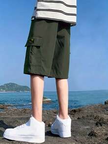 1 件装 Tween Boy 青少年休闲夏季运动户外口袋短裤，带英文字母印花，适合春秋季的时尚工作服 - 軍綠色 - 查看 2