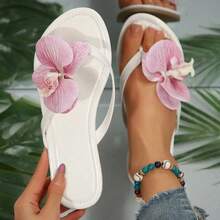2025年新款花卉图案沙滩凉鞋，舒适假日风格平底拖鞋，加大码女士休闲人字拖，情人节版 - 白色 - 查看 9