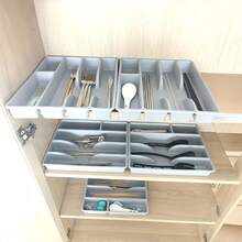 Caixa organizadora de cozinha que economiza espaço, bandeja de plástico para talheres com 3 compartimentos, design deslizante para fácil acesso e armazenamento compacto, solução de armazenamento de cozinha - acessório de cozinha moderno, decoração para casa, armazenamento para festas e Natal