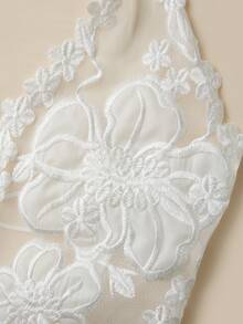 Women Y2K Floral Embroidered Halter Tops Sheer Mesh Camisole Tank Tops See Through Tie Back Sleeveless Deep V Neck Cami Crop  Tops Summer Backless Vests Shirts Going Out Tops Party Club Beach Vacation Streetwear Coquette Clothes - 白色 - 查看 8